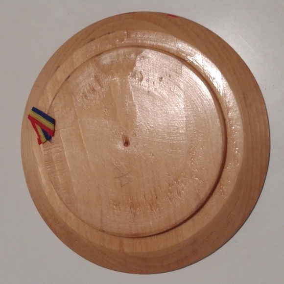 Hand Painted Romanian Romania Wooden Portrait Plates Woman Vlad Dracula Romania - Picture 16 of 16